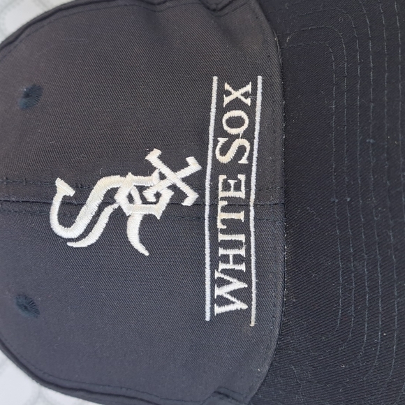 Vintage Chicago White Sox spell out black and white baseball snapback hat - Picture 2 of 8
